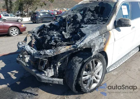 2017 Mercedes-Benz Gls 450 4Matic z USA, uszkodzony, nr VIN 4JGDF6EE4HA866275